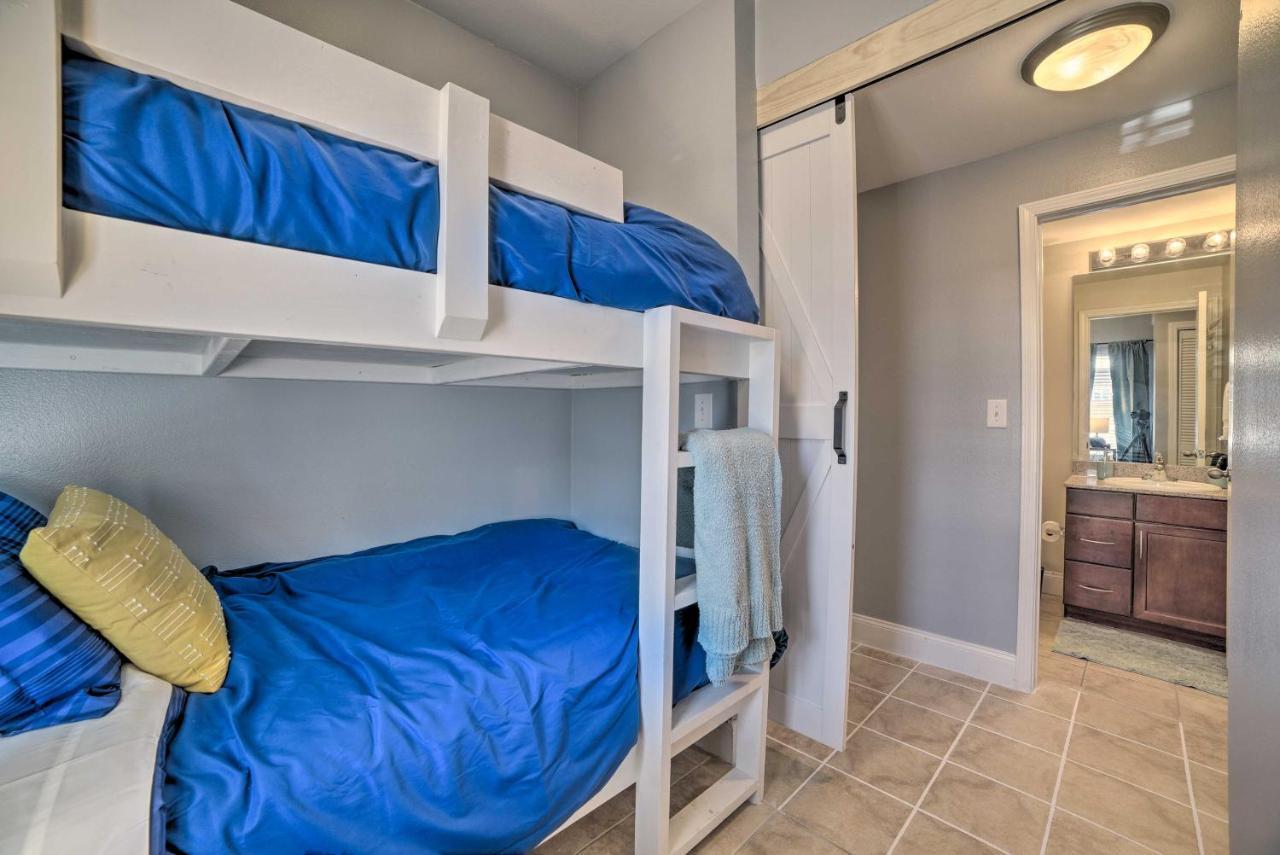 Family-Friendly Panama City Beach Condo In Resort! Exterior photo